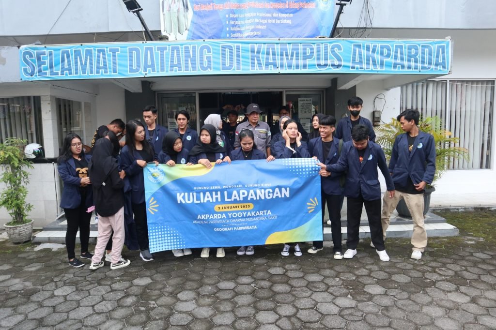 Kuliah Lapangan